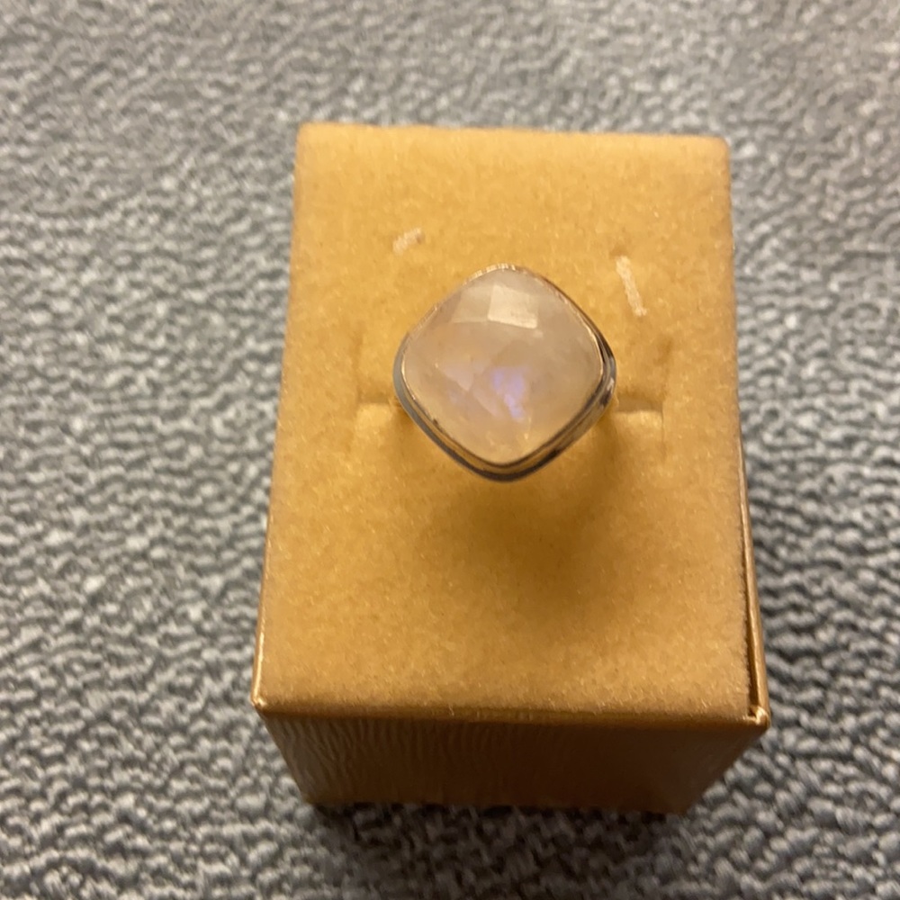 Ring - Picture 2 of 3